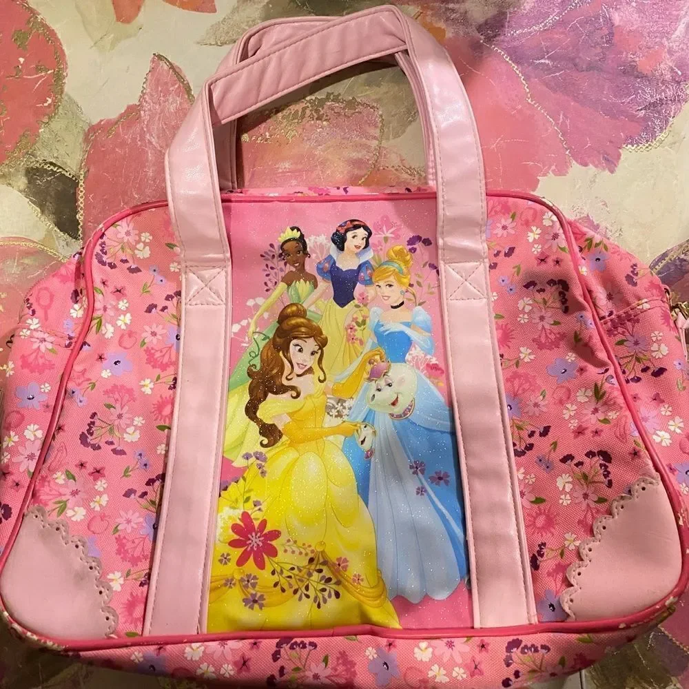 🎀Disney Store Princess LG Pink overnight Duffel bag crossbody 🛍️